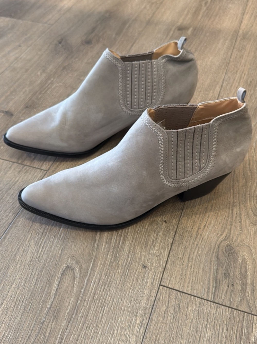 SCHUTZ Light Grey Suede Pointed Toe Ankle Booties